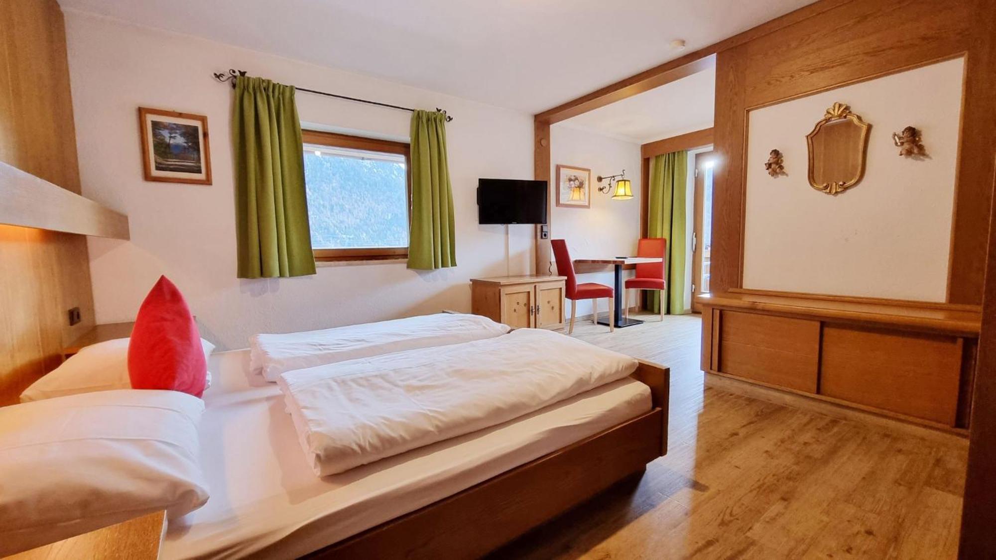 Ferienhaus Goldenes Landl 미텐발트 외부 사진
